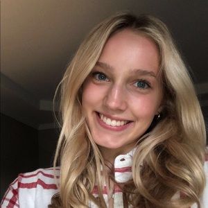 Meet your Posher, Claire